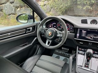 Porsche Cayenne Coupé Turbo 4.0 V8 Biturbo 550CV