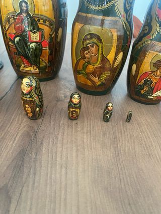 Matrioske russe - 12 bambole dipinte a mano