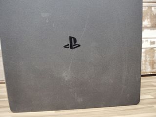 Consola PS4 1TB