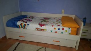 Cama nido 90x200 en color crema.