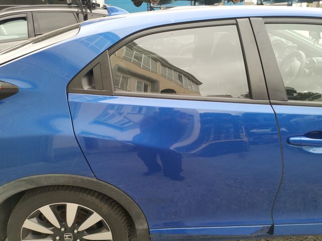 PUERTA TRASERA DERECHA HONDA CIVIC 5 PUERTAS (FK)