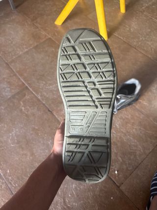 Zapatos seguridad U Power grises