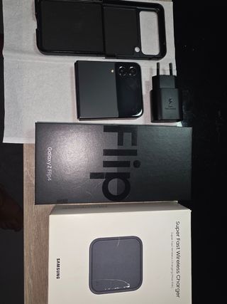 Samsung Galaxy Z Flip4 - Nero