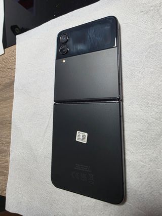 Samsung Galaxy Z Flip4 - Nero