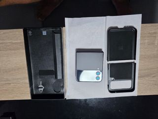 Samsung Galaxy Z Flip4 - Nero
