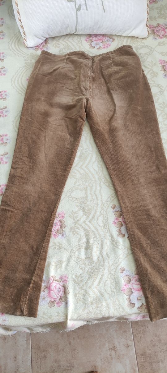 Pantalones pana elsticos mujer