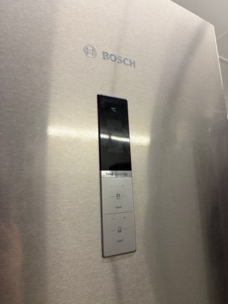 Nevera Bosch 200x60 - Garantía