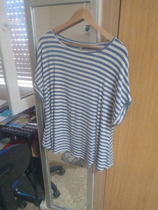 Blusa rayas azul-blanco cómoda