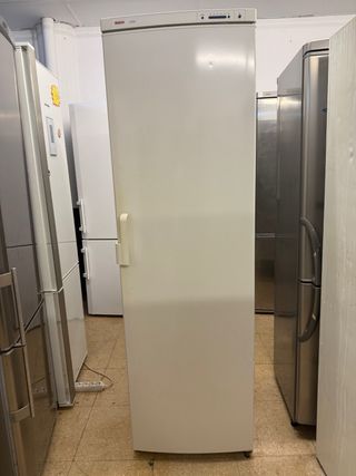 Nevera Bosch 200x60 - Garantía