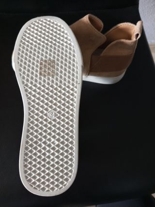 Botines niña, deportivos, ante talla 34 