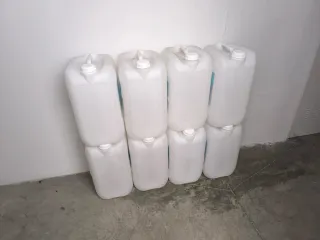 Garrafas 25L - Plástico Resistente