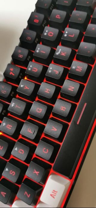 Teclado Gamer Retroiluminado Compacto Streamer RGB
