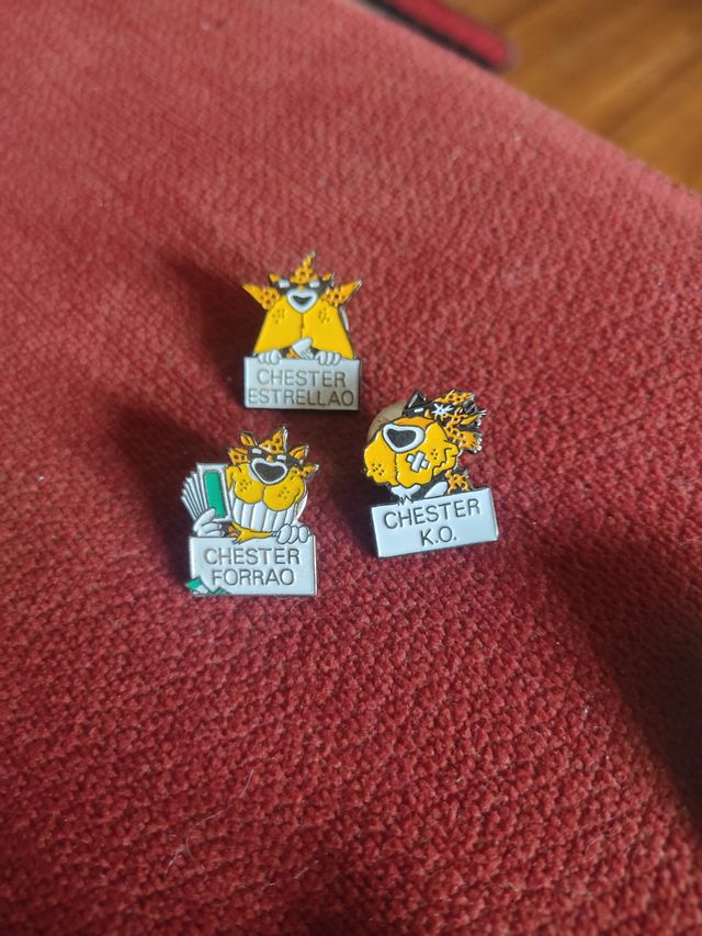 Set di 50 spille vintage classiche