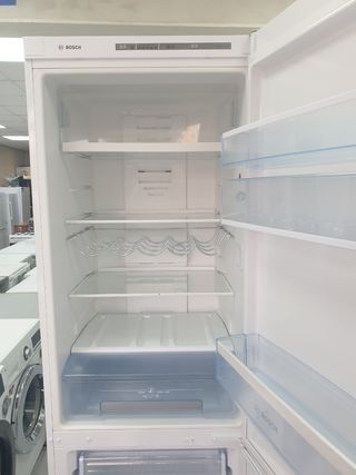 Nevera Bosch 2m x 60cm con garantía 