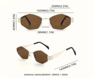 Gafas ovaladas doradas 90s