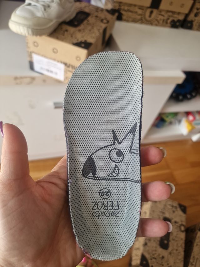 Zapato feroz talla 25 ibi rocker blanco 