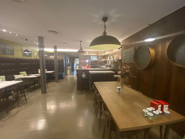 TRASPASO DE BAR CAFETERIA EN MANRESA