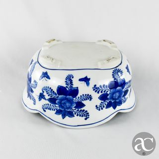 Floreira em porcelana da China, Azul e Branca