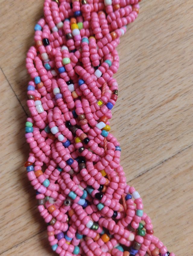 Colgante multicolor rosa