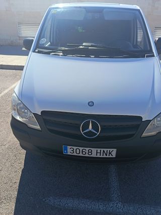 Mercedes-Benz Vito 2012
