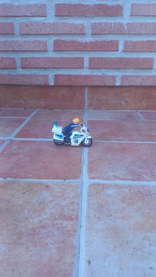 Moto Policía Playmobil