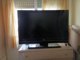 TV LG 42" - Pantalla grande