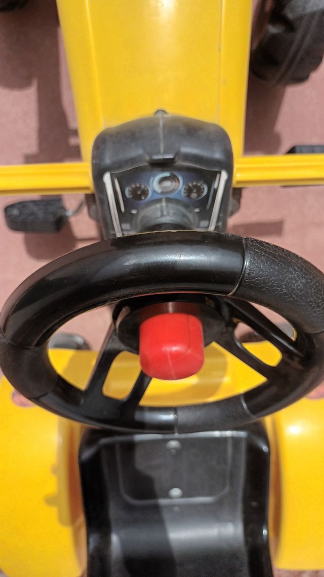 Tractor infantil pedales - Amarillo