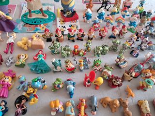 Lotto giocattoli vintage: oltre 200 pezzi!