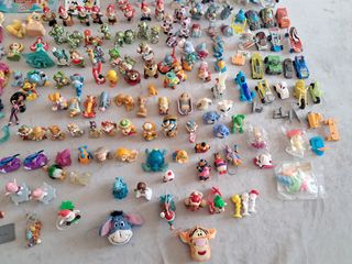 Lotto giocattoli vintage: oltre 200 pezzi!