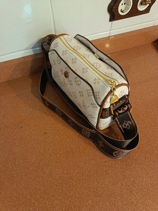 Bolso bandolera blanco y marrón