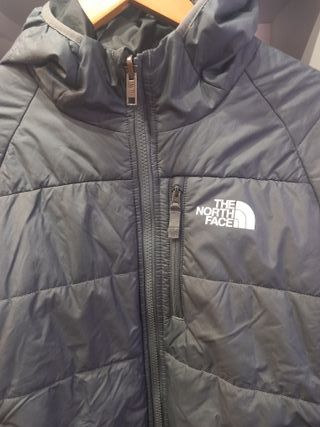 Chaqueta North Face Perrito gris/ negra reversible