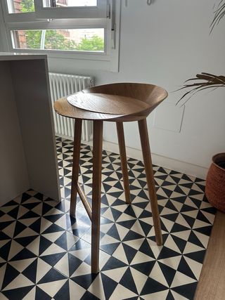 2 Banquetas madera cocina de diseñador 