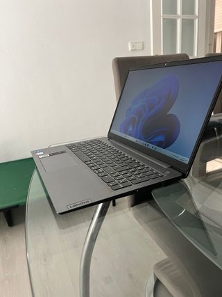 Lenovo Ideapad 3 15ITL6 (2021) 
NEGOCIABLE
