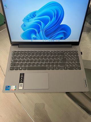 Lenovo Ideapad 3 15ITL6 (2021) 
NEGOCIABLE
