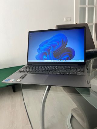 Lenovo Ideapad 3 15ITL6 (2021) 
NEGOCIABLE
