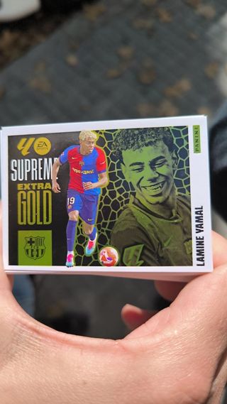 Cromo Lamine Yamal Panini Supreme