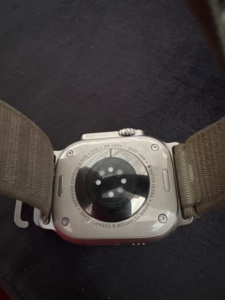 Apple Watch Ultra 2 - Gris/Verde 49mm