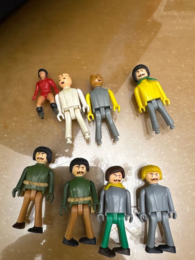 7 Muñecos Playmobil Coman Boys de comansi y piezas