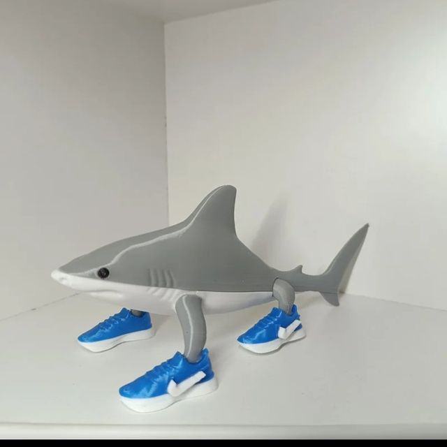 Figura Tralalero Tralala Brainrot (15cm)