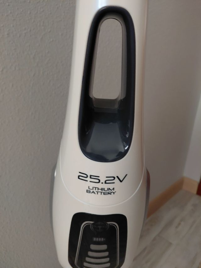 Aspiradora escoba Hoover Athen