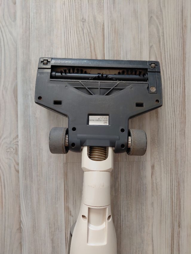 Aspiradora escoba Hoover Athen