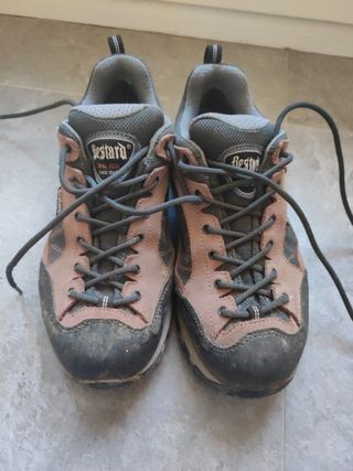Zapatillas montaña BESTARD