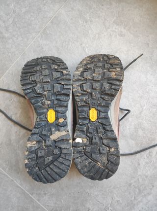 Zapatillas montaña BESTARD