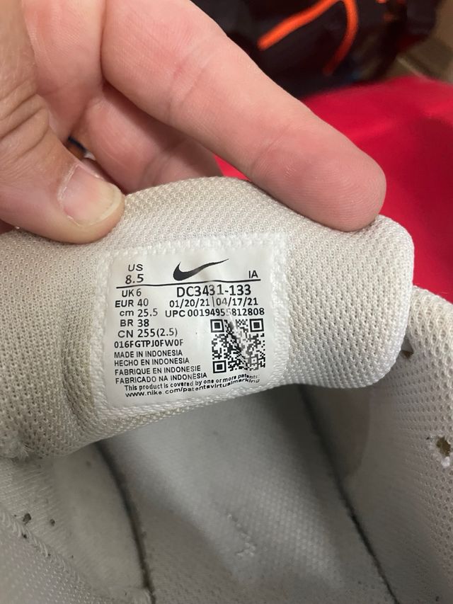 Zapatillas Nike Vapor blancas