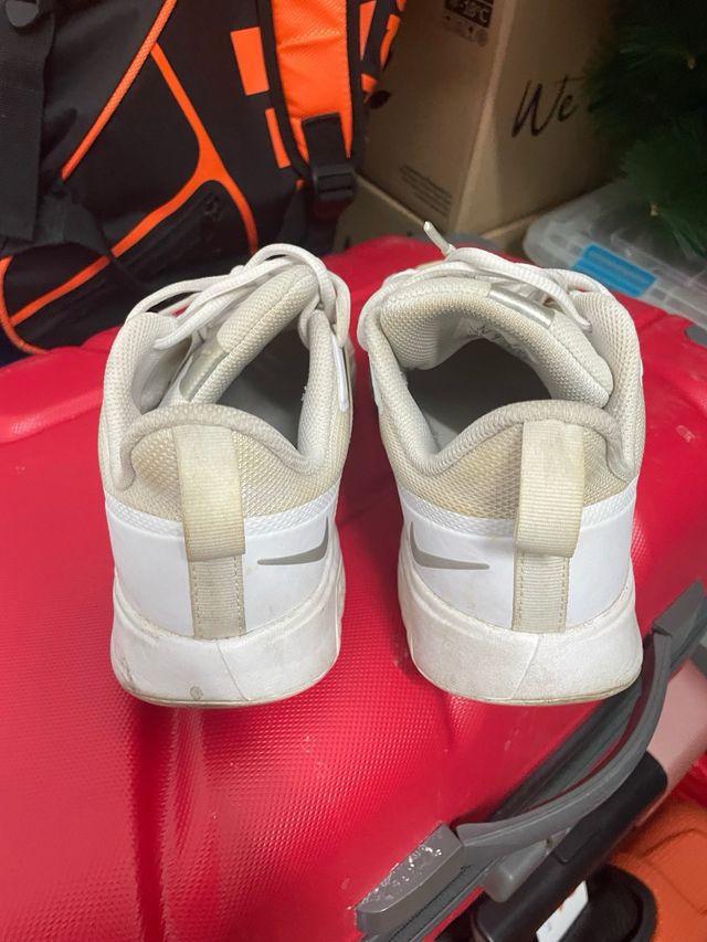 Zapatillas Nike Vapor blancas