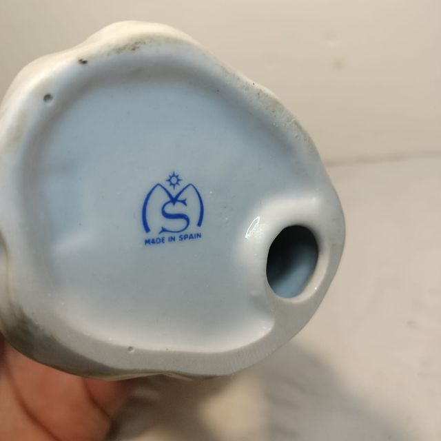 Figura di cavallo in porcellana