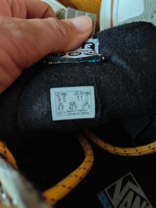 Botas Vans altas beige