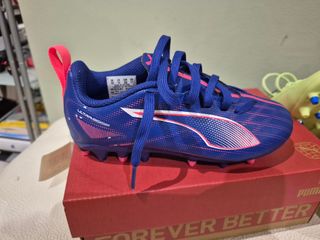 4 Botas fútbol Puma niño talla 28