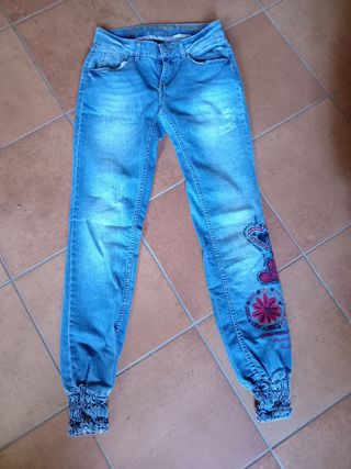 Jeans Desigual xs
- Blu - Usati