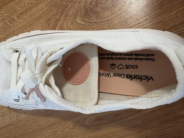 Zapatillas Victoria blancas 38